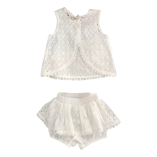 Ensemble été 2025 pour filles – Tenue en dentelle ajourée pour bébé, t-shirt sans manches + short – Vêtements décontractés pour enfants – Image 2