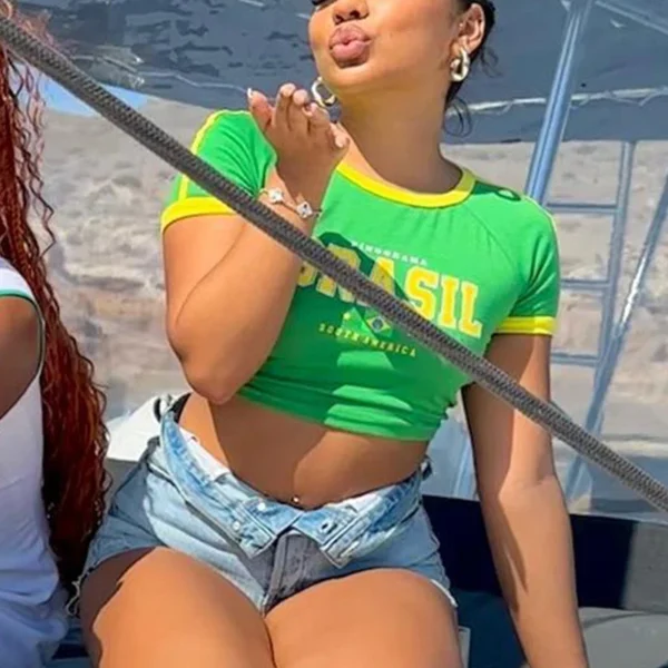2024 Retro Street Aesthetic Baby T-shirt Women Green Brazil Letters Print Crop Tops Casual Slim Short Sleeve Y2k Clothes E-girls – Image 2